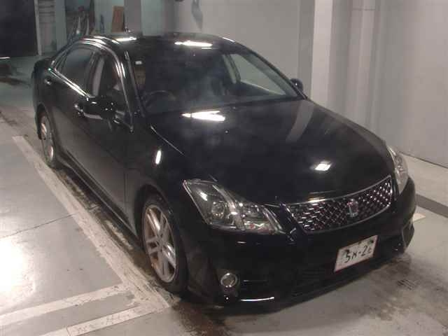TOYOTA CROWN 2010