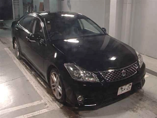TOYOTA CROWN 2010
