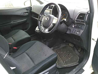 TOYOTA RACTIS 2013