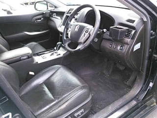 TOYOTA CROWN 2010