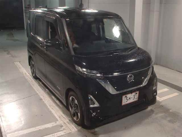 NISSAN ROOX 2020
