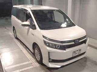 TOYOTA VOXY 2014