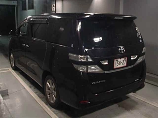 TOYOTA VELLFIRE 2009