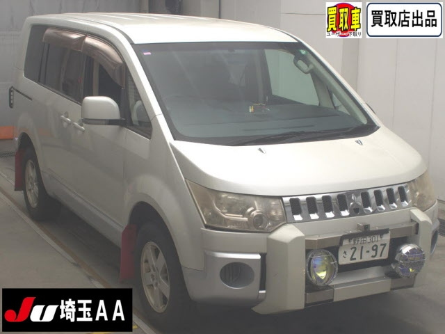 MITSUBISHI DELICA D5