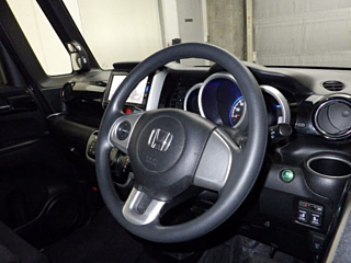 HONDA N BOX 2017