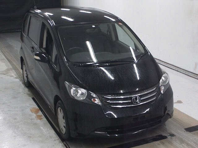 HONDA FREED 2010