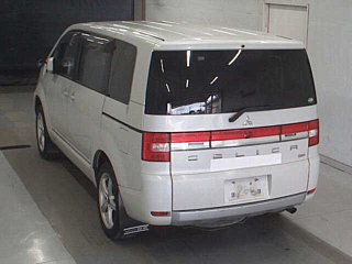 MITSUBISHI DELICA D5 2018