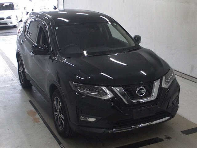 NISSAN X-TRAIL 2018