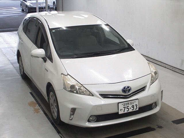 TOYOTA PRIUS ALPHA