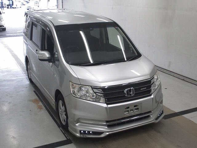 HONDA STEP WAGON 2012