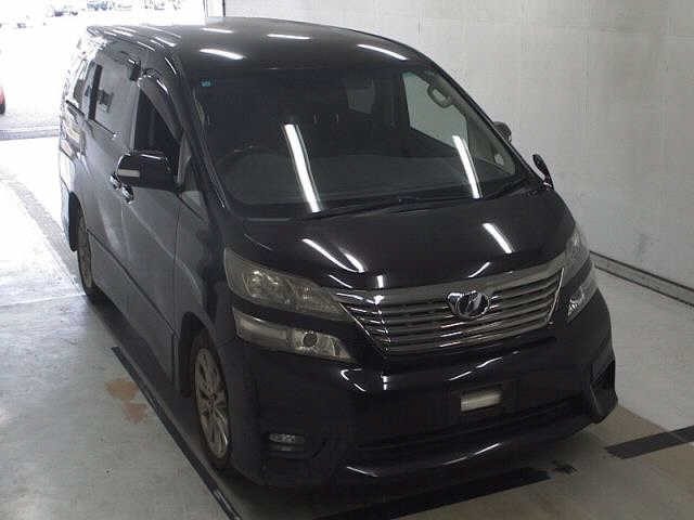 TOYOTA VELLFIRE 2010