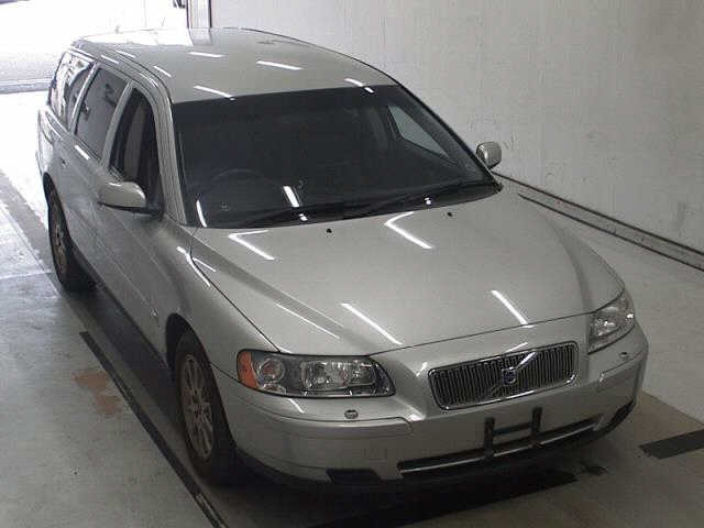 VOLVO V70