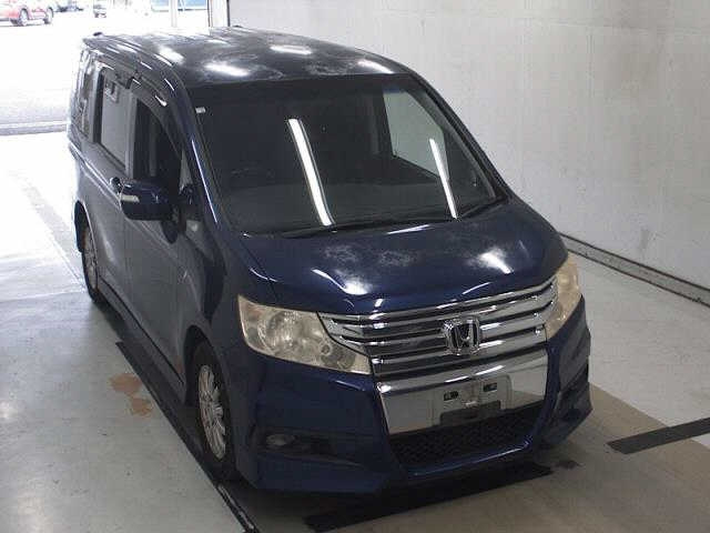 HONDA STEP WAGON 2010