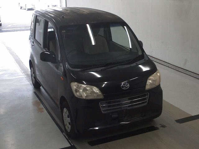 DAIHATSU TANTO EXE 2010