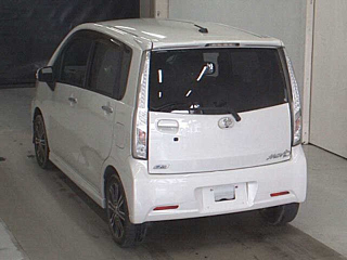 DAIHATSU MOVE 2014