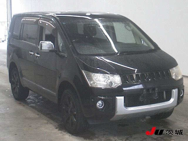 MITSUBISHI DELICA D5