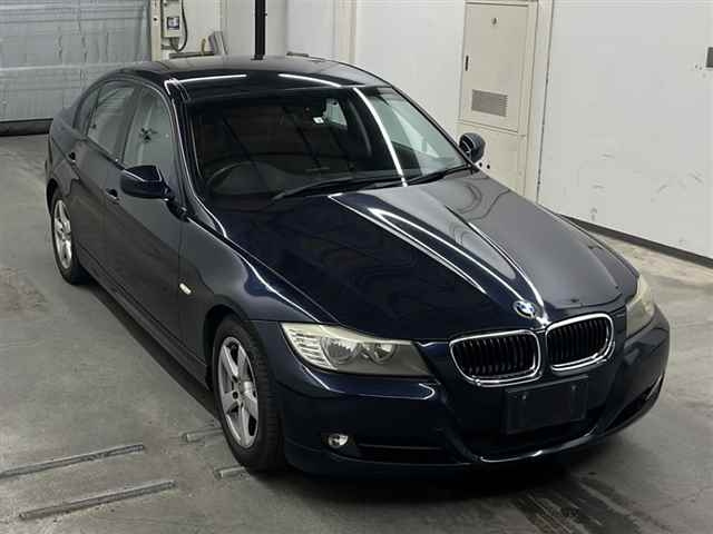 BMW 3 SERIES 2010