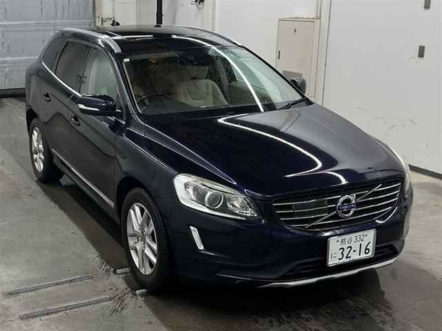 VOLVO XC60 2017