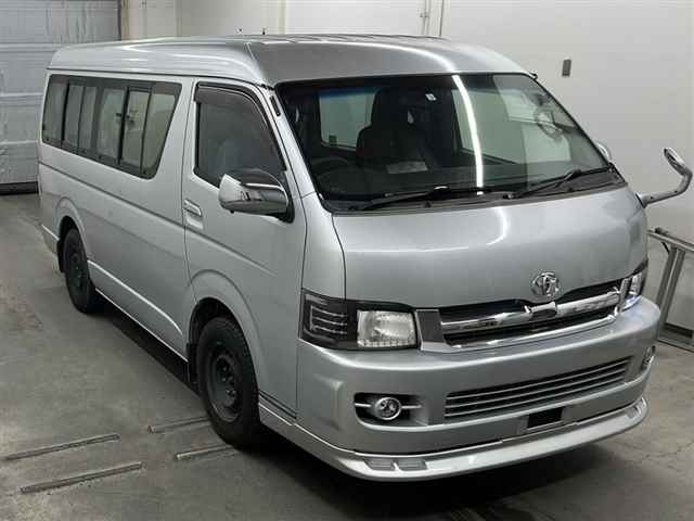 TOYOTA HIACE 2005