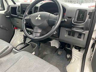 MITSUBISHI MINICAB TRUCK 2012