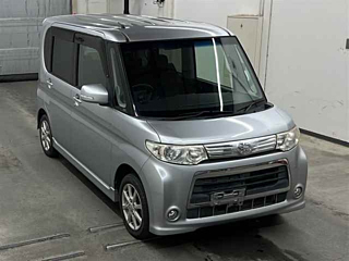 DAIHATSU TANTO 2011