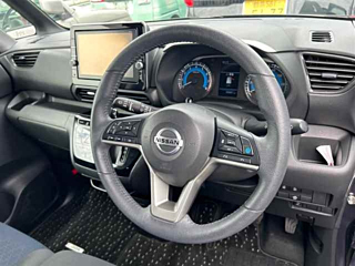 NISSAN ROOX 2021