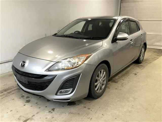 MAZDA AXELA 2010