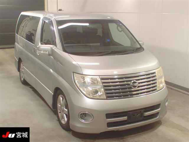 NISSAN ELGRAND 2005