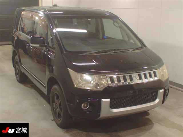 MITSUBISHI DELICA D5 2007