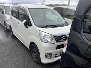 DAIHATSU MOVE 2015