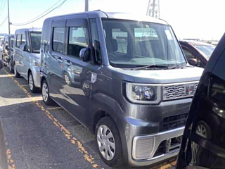 DAIHATSU WAKE 2016