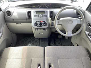 DAIHATSU TANTO 2011