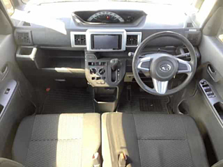 DAIHATSU WAKE 2016