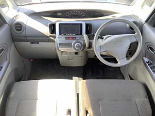 DAIHATSU TANTO 2011