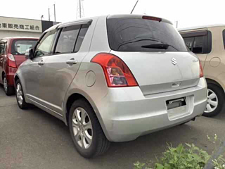 SUZUKI SWIFT 2010