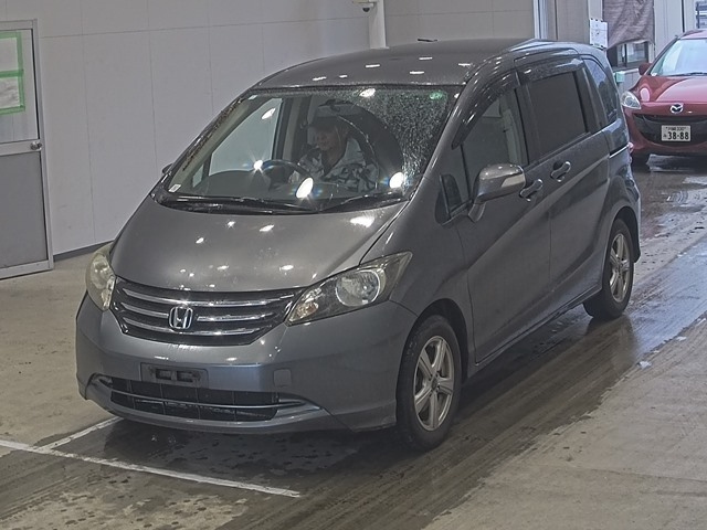 HONDA FREED 2009