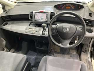HONDA FREED 2009