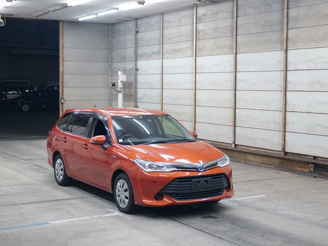 TOYOTA COROLLA FIELDER 2016