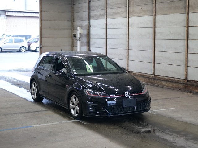 VOLKSWAGEN GOLF 2018