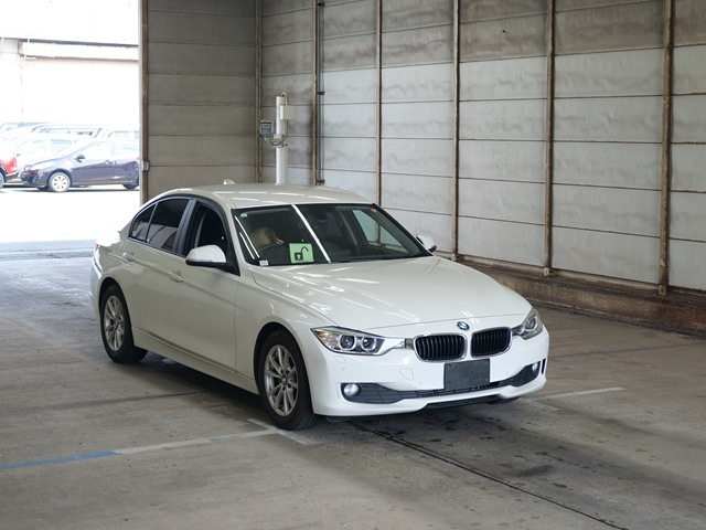 BMW 3 SERIES 2013
