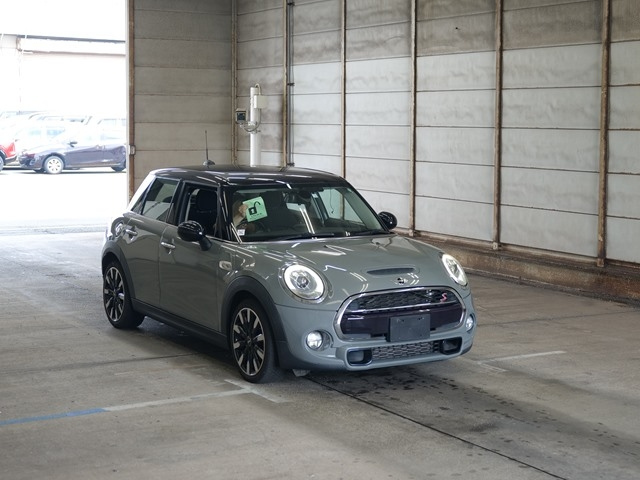 BMW MINI 2018
