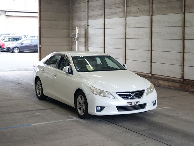 TOYOTA MARK X 2010