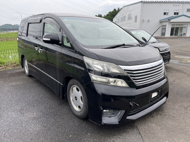 TOYOTA VELLFIRE 2011