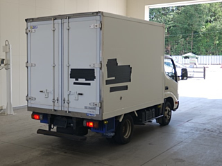 TOYOTA DYNA 2017