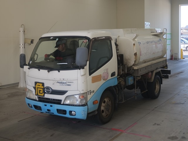 HINO DUTRO 2011