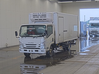 ISUZU ELF 2021