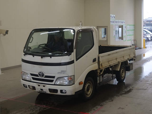 TOYOTA DYNA 2014