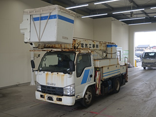 ISUZU ELF 2013
