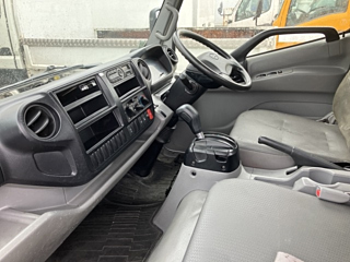 HINO DUTRO 2015
