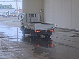 TOYOTA DYNA 2020